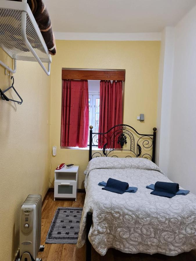Pensao Residencial Flor Dos Cavaleiros Otel Lisboa Dış mekan fotoğraf
