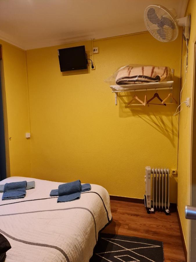 Pensao Residencial Flor Dos Cavaleiros Otel Lisboa Dış mekan fotoğraf