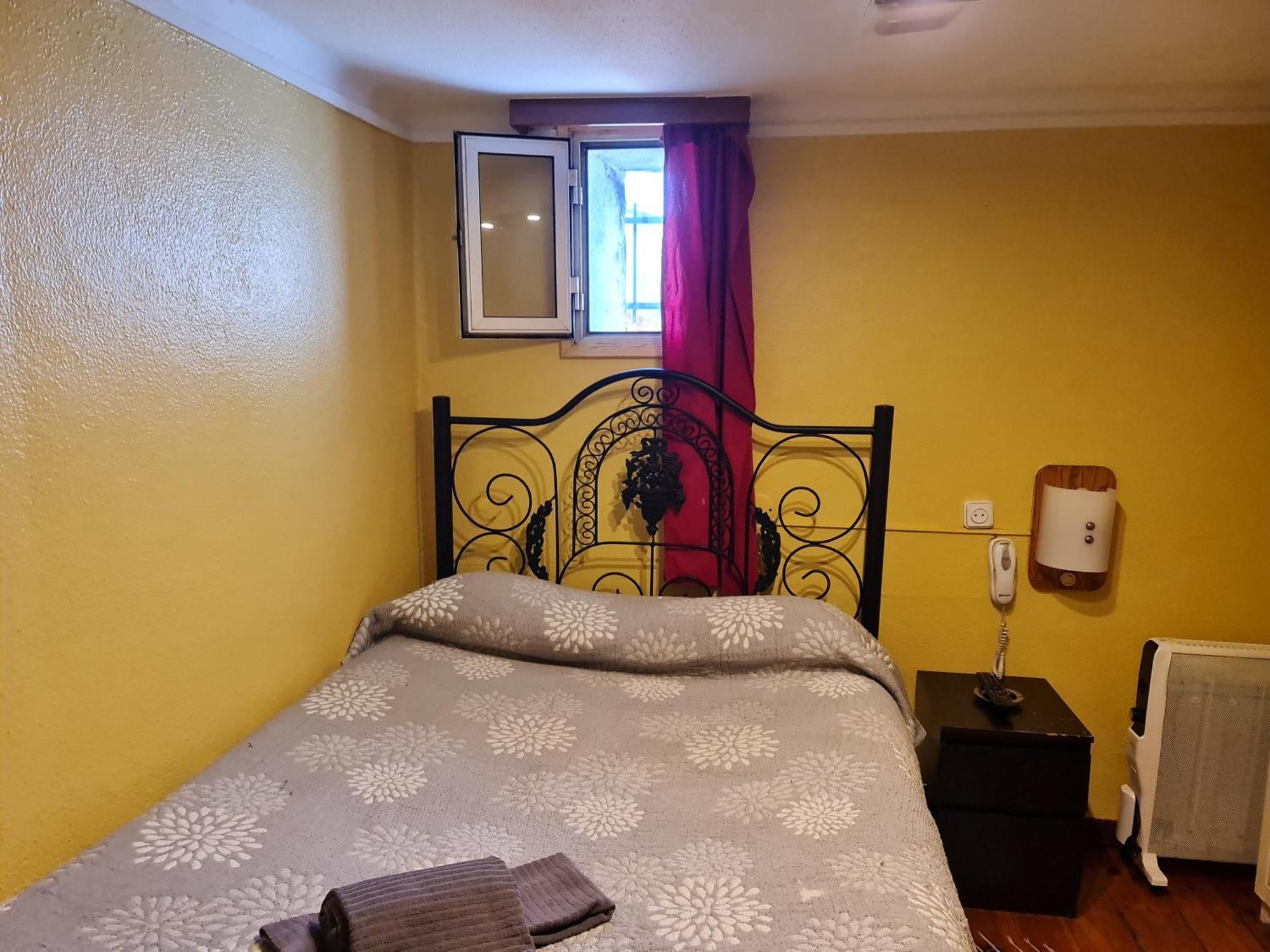 Pensao Residencial Flor Dos Cavaleiros Otel Lisboa Dış mekan fotoğraf