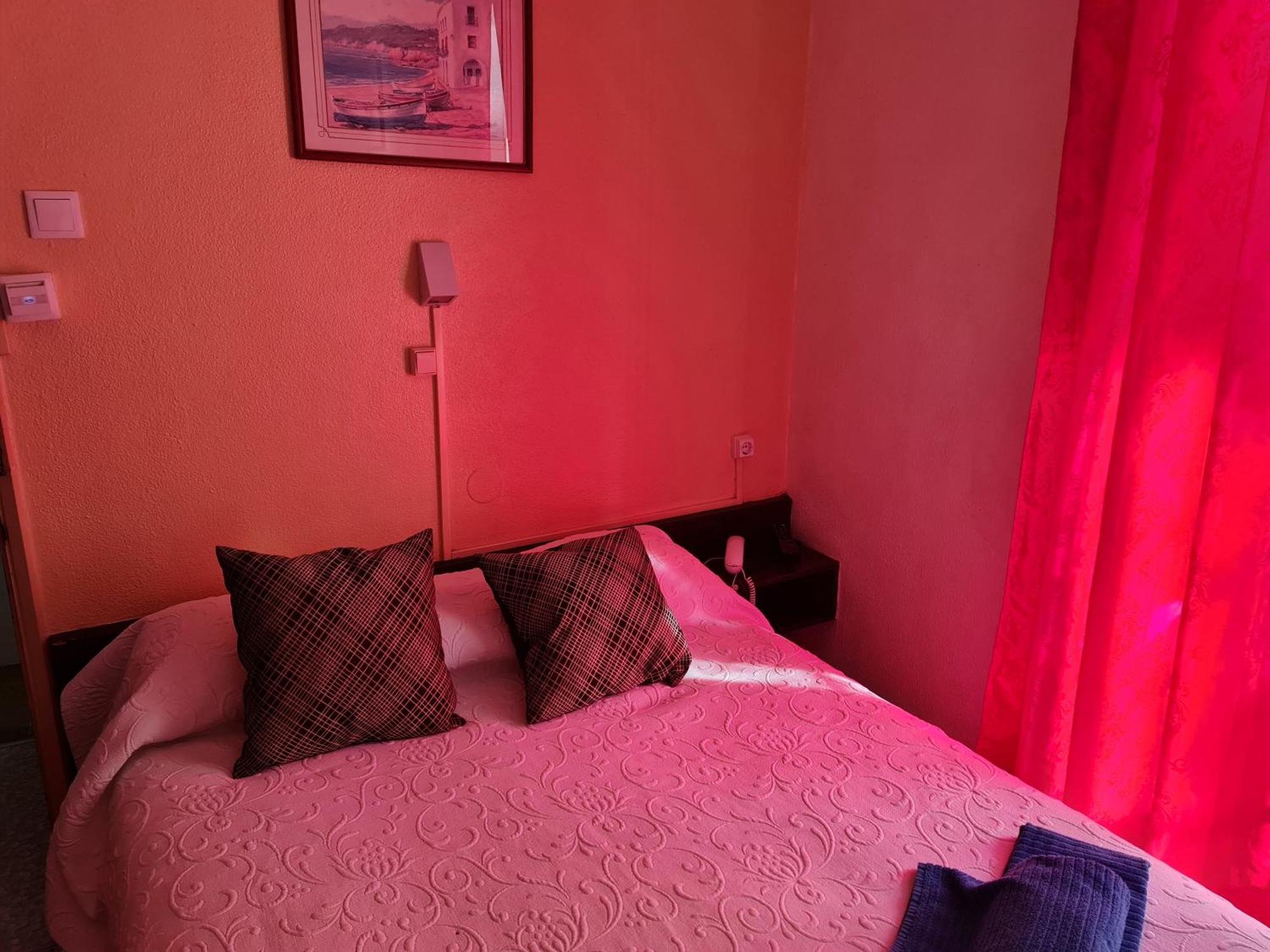 Pensao Residencial Flor Dos Cavaleiros Otel Lisboa Dış mekan fotoğraf