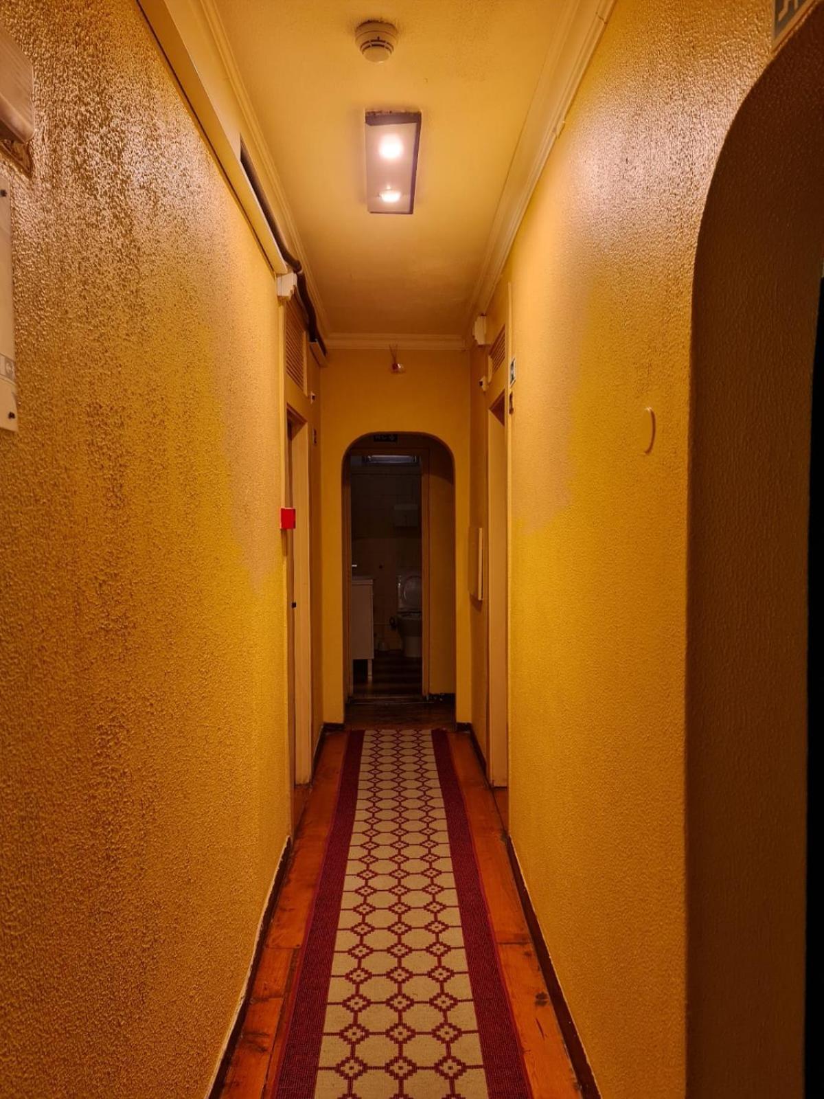 Pensao Residencial Flor Dos Cavaleiros Otel Lisboa Dış mekan fotoğraf