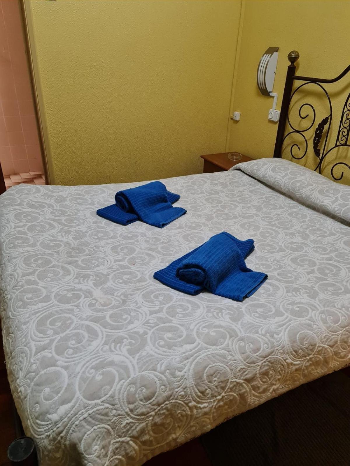 Pensao Residencial Flor Dos Cavaleiros Otel Lisboa Dış mekan fotoğraf