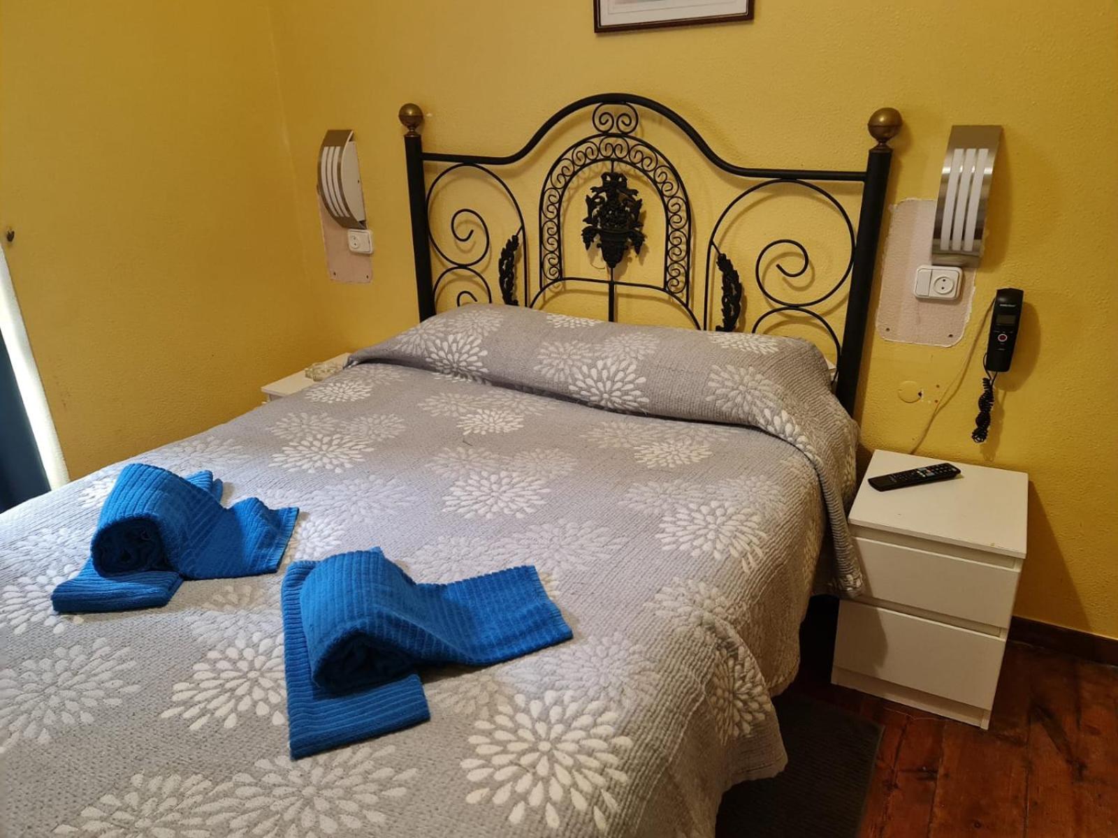 Pensao Residencial Flor Dos Cavaleiros Otel Lisboa Dış mekan fotoğraf