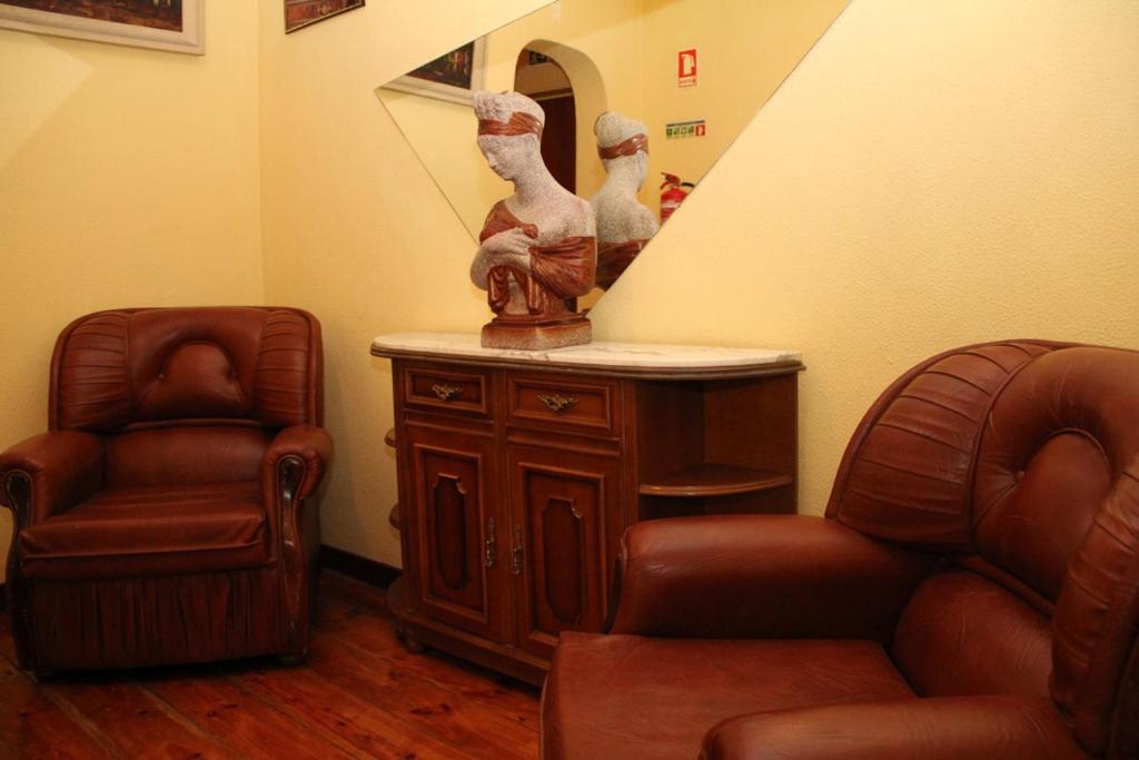 Pensao Residencial Flor Dos Cavaleiros Otel Lisboa Dış mekan fotoğraf