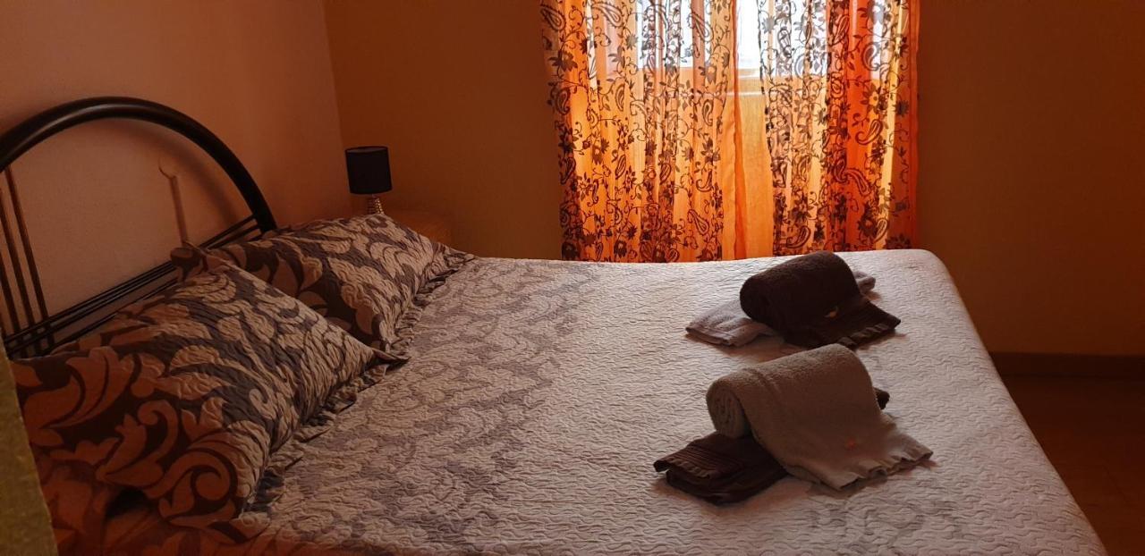 Pensao Residencial Flor Dos Cavaleiros Otel Lisboa Dış mekan fotoğraf