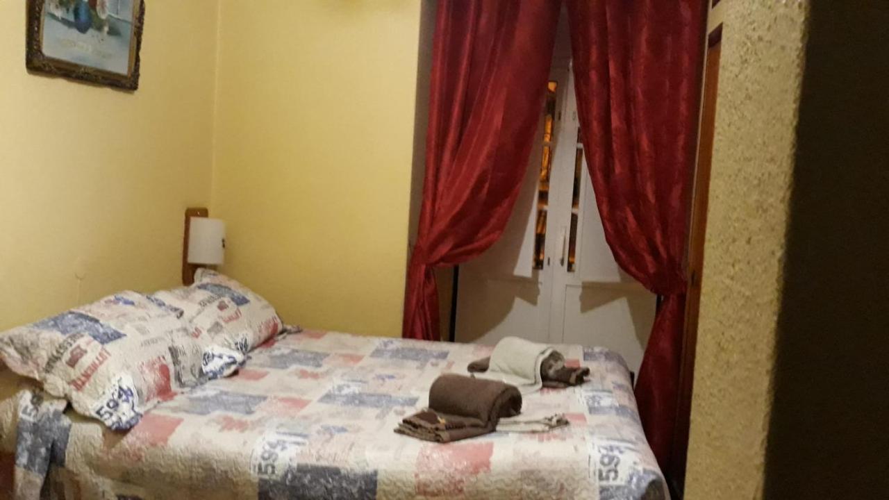 Pensao Residencial Flor Dos Cavaleiros Otel Lisboa Dış mekan fotoğraf